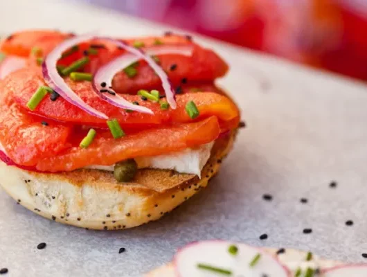 Bagels With Tomato Lox and Cashew Cream Cheese